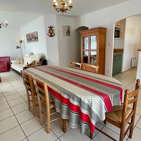 Casa de Férias Maison Conviviale Pres De La Avec Jardin Clos, 2 Chambres, Animaux Admis - Fr-1-231-299 *